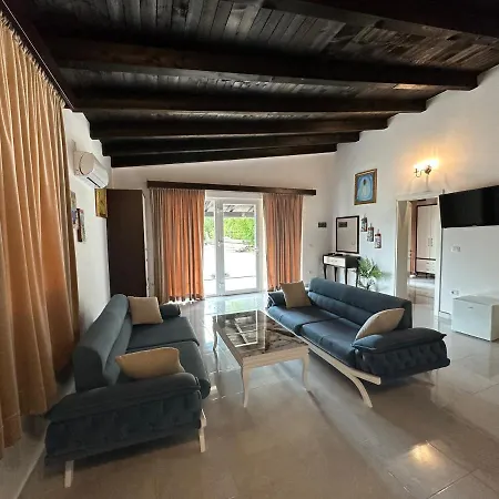 Ara E Vjeter Velipojë