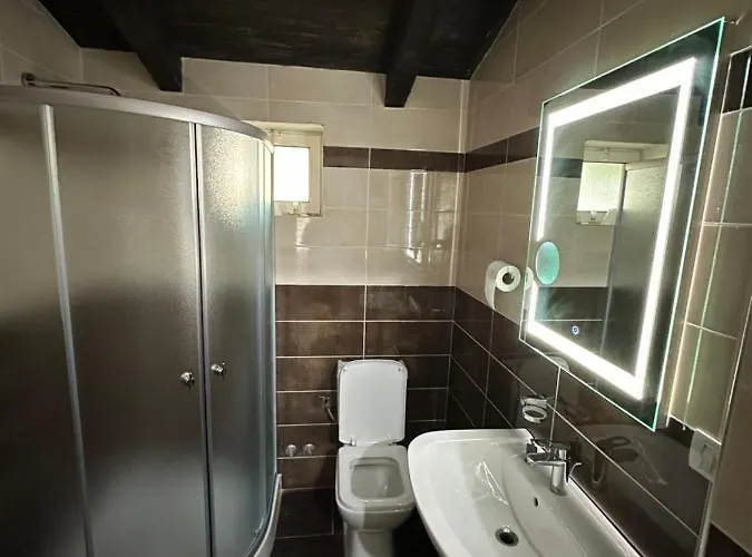 招待所 Ara E Vjeter