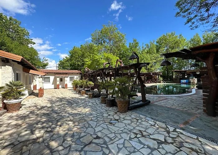 招待所 Ara E Vjeter 3*